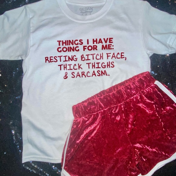 Short Set - Picture 3 of 3